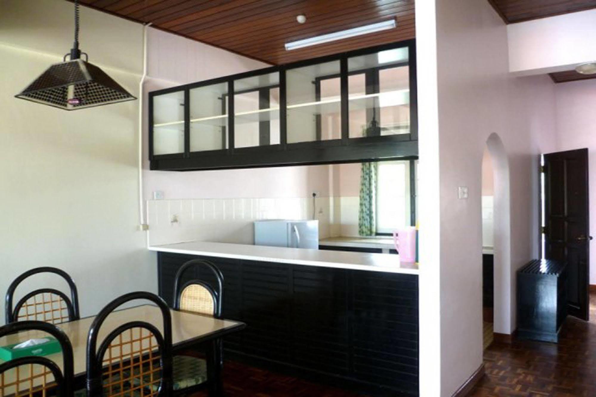 ברינצ'אנג Country Lodge Resort מראה חיצוני תמונה