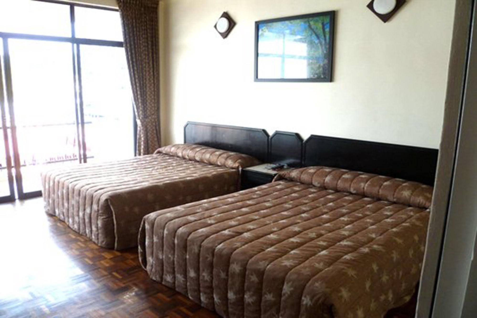 ברינצ'אנג Country Lodge Resort מראה חיצוני תמונה