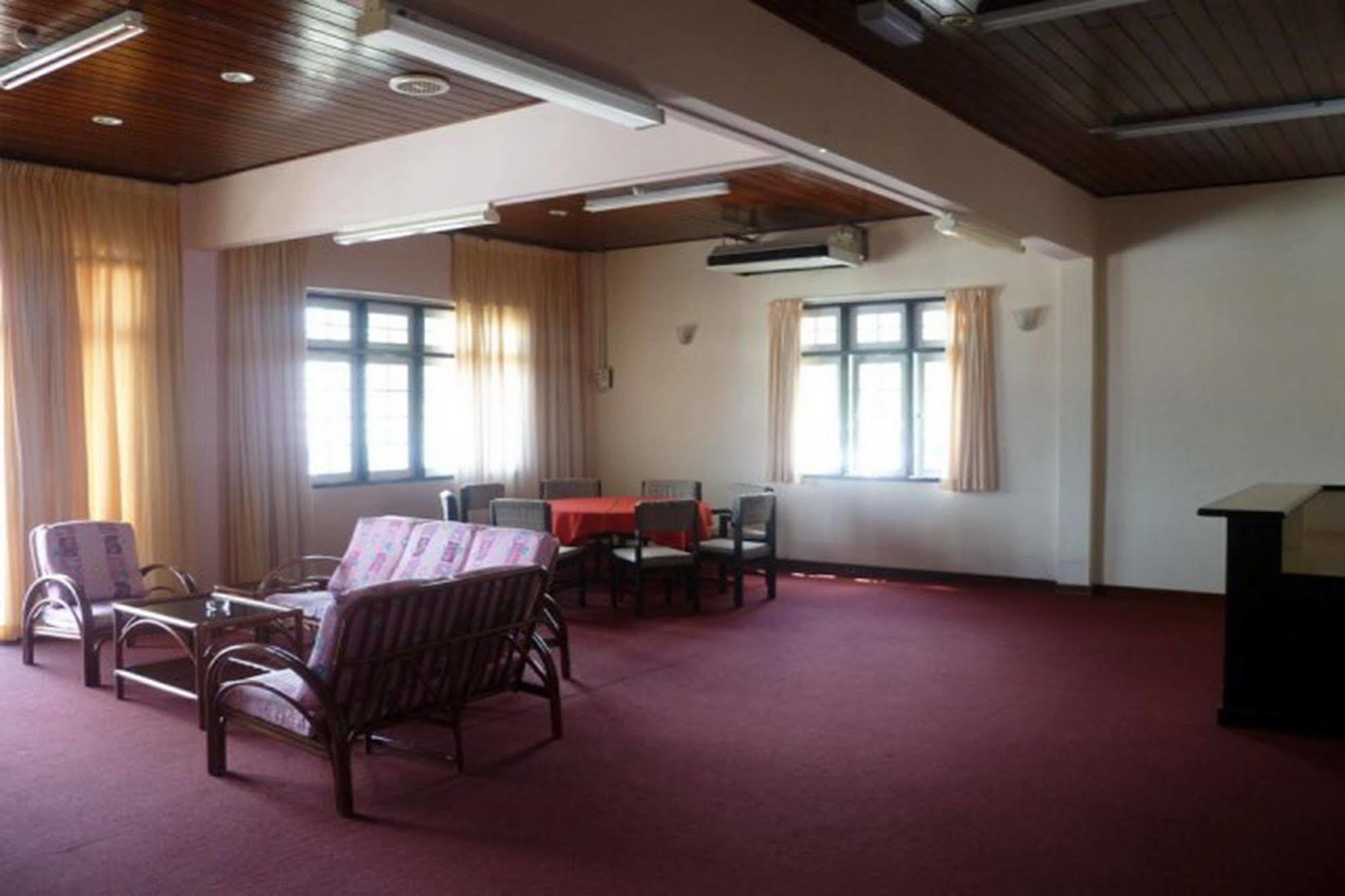 ברינצ'אנג Country Lodge Resort מראה חיצוני תמונה